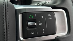 2024 (24) LAND ROVER DISCOVERY 3.0 D300 Dynamic HSE 5dr Auto 5863939