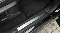 2024 (24) LAND ROVER DISCOVERY 3.0 D300 Dynamic HSE 5dr Auto 5863947