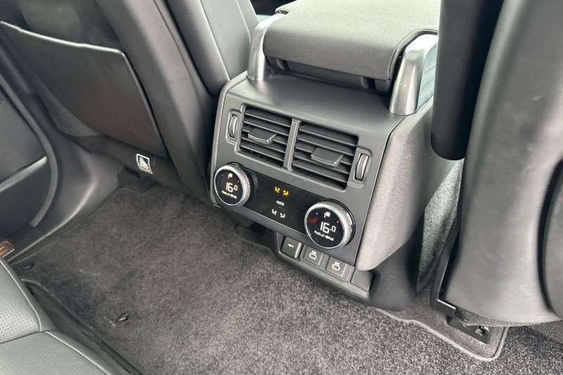 2024 (24) LAND ROVER DISCOVERY 3.0 D300 Dynamic HSE 5dr Auto 5863928