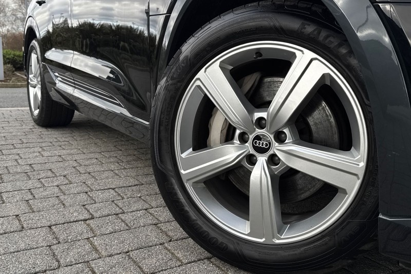 2021 (71) AUDI E-TRON 230kW 50 Quattro 71kWh Technik 5dr Auto 5158451