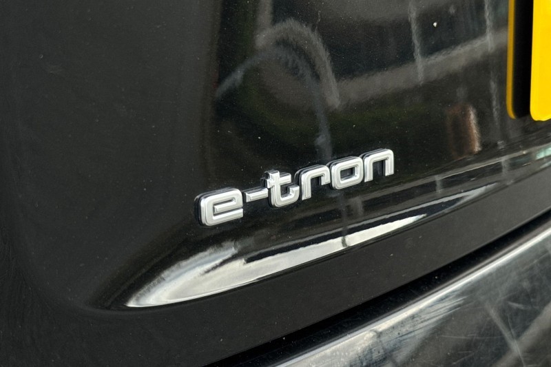2021 (71) AUDI E-TRON 230kW 50 Quattro 71kWh Technik 5dr Auto 5158453