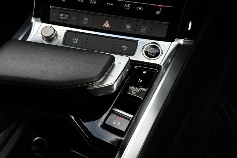 2021 (71) AUDI E-TRON 230kW 50 Quattro 71kWh Technik 5dr Auto 5158424