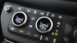 2024 (24) LAND ROVER DEFENDER 2.0 P400e X-Dynamic HSE 110 5dr Auto 5136238