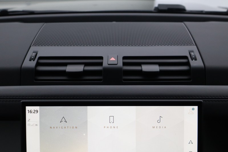 2024 (24) LAND ROVER DEFENDER 2.0 P400e X-Dynamic HSE 110 5dr Auto 5136233