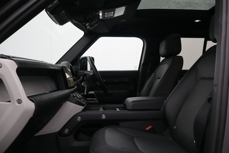 2024 (24) LAND ROVER DEFENDER 2.0 P400e X-Dynamic HSE 110 5dr Auto 5136226