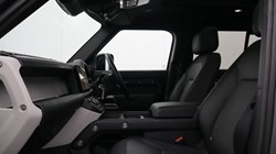 2024 (24) LAND ROVER DEFENDER 2.0 P400e X-Dynamic HSE 110 5dr Auto 5136226