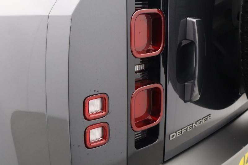 2024 (24) LAND ROVER DEFENDER 2.0 P400e X-Dynamic HSE 110 5dr Auto 5136207