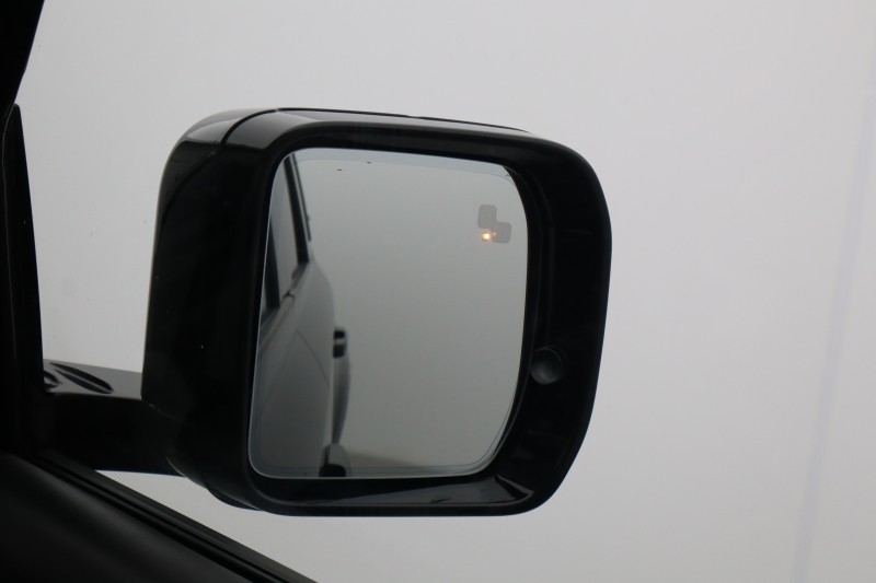 2024 (24) LAND ROVER DEFENDER 2.0 P400e X-Dynamic HSE 110 5dr Auto 5136230