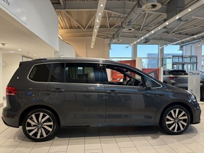 VOLKSWAGEN TOURAN 1.5 TSI EVO R-Line 5dr DSG