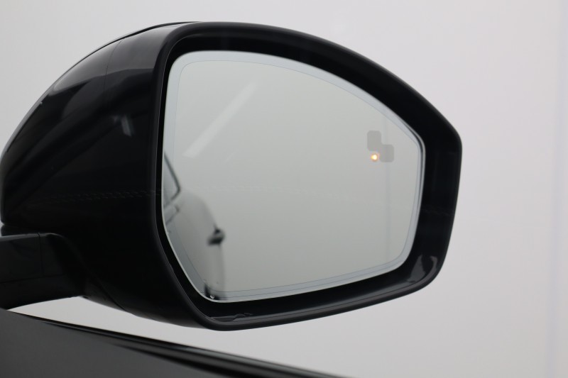 2024 (74) F-pace Special Edi 2.0 P400e R-Dynamic HSE Black 90th Anniv 5dr Auto 5137593