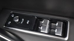 2024 (74) F-pace Special Edi 2.0 P400e R-Dynamic HSE Black 90th Anniv 5dr Auto 5137577