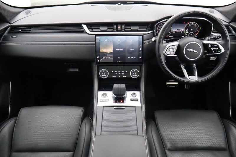 2024 (74) F-pace Special Edi 2.0 P400e R-Dynamic HSE Black 90th Anniv 5dr Auto 5137568