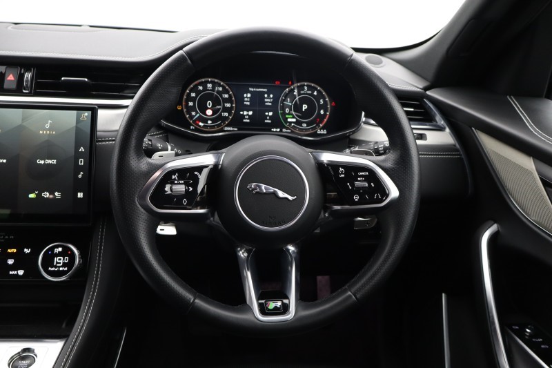 2023 (72) JAGUAR F-PACE 2.0 P400e R-Dynamic S 5dr Auto AWD 5147566
