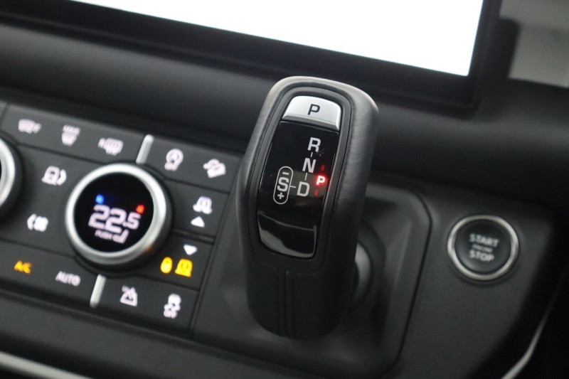 2025 (74) LAND ROVER DEFENDER 3.0 D350 X-Dynamic HSE 110 5dr Auto [7 Seat] 5149103