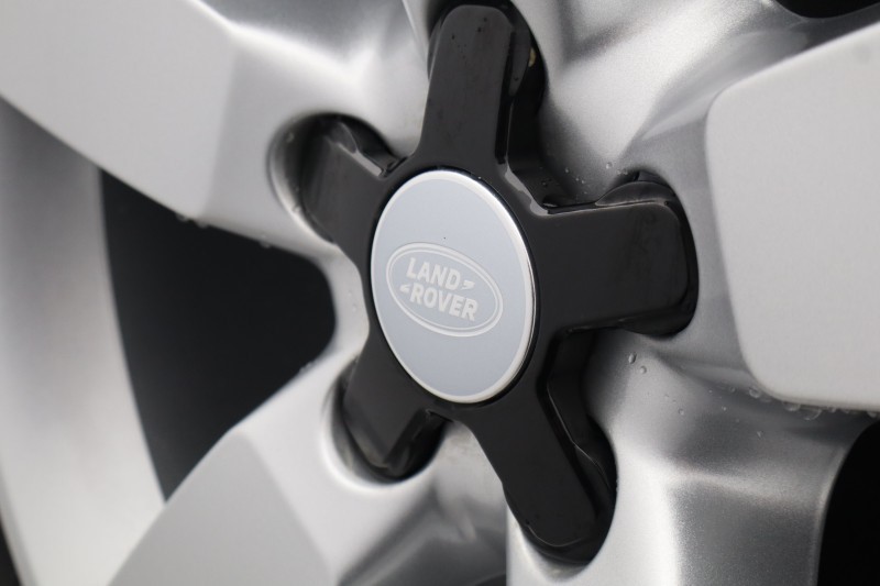 2025 (74) LAND ROVER DEFENDER 3.0 D350 X-Dynamic HSE 110 5dr Auto [7 Seat] 5149085