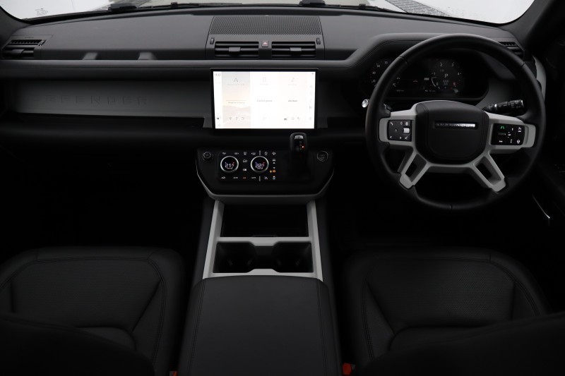 2025 (74) LAND ROVER DEFENDER 3.0 D350 X-Dynamic HSE 110 5dr Auto [7 Seat] 5149097