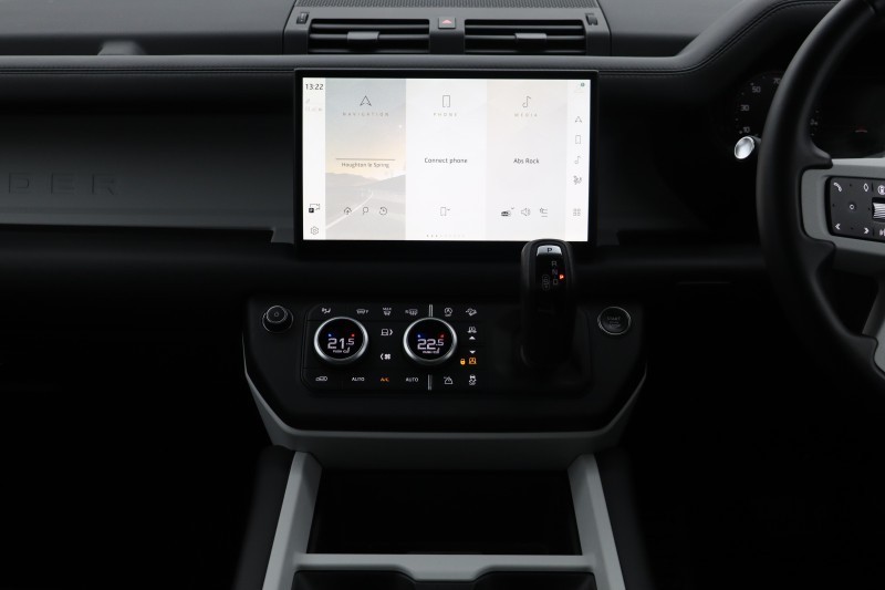 2025 (74) LAND ROVER DEFENDER 3.0 D350 X-Dynamic HSE 110 5dr Auto [7 Seat] 5149098