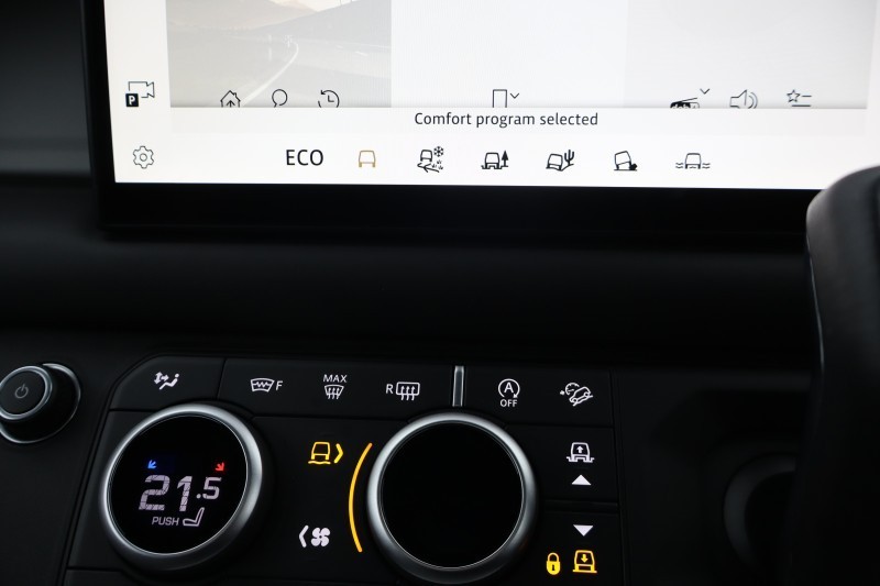 2025 (74) LAND ROVER DEFENDER 3.0 D350 X-Dynamic HSE 110 5dr Auto [7 Seat] 5149122