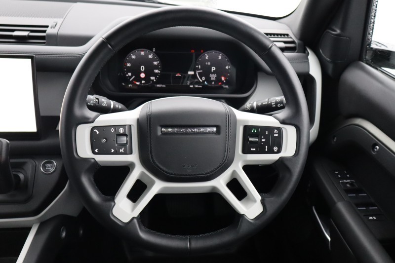 2025 (74) LAND ROVER DEFENDER 3.0 D350 X-Dynamic HSE 110 5dr Auto [7 Seat] 5149099