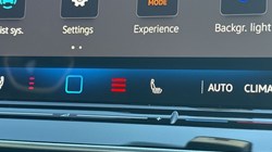 VOLKSWAGEN TIGUAN 2.0 TDI R-Line 5dr DSG 4911341