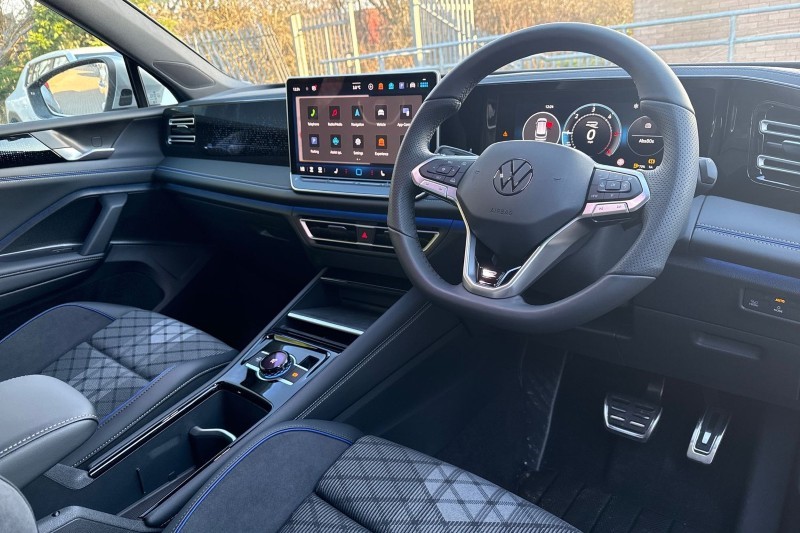  VOLKSWAGEN TIGUAN 2.0 TDI R-Line 5dr DSG 4911324