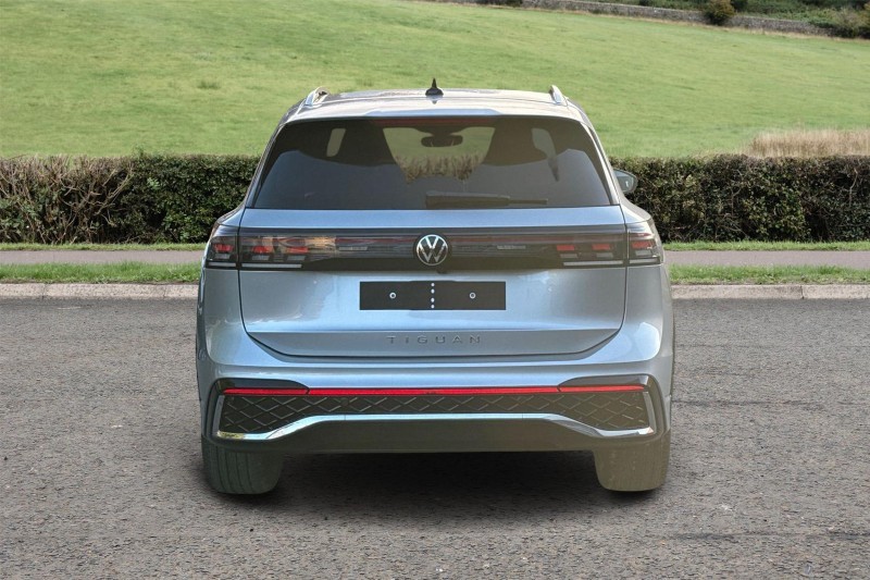  VOLKSWAGEN TIGUAN 2.0 TDI R-Line 5dr DSG 4911320