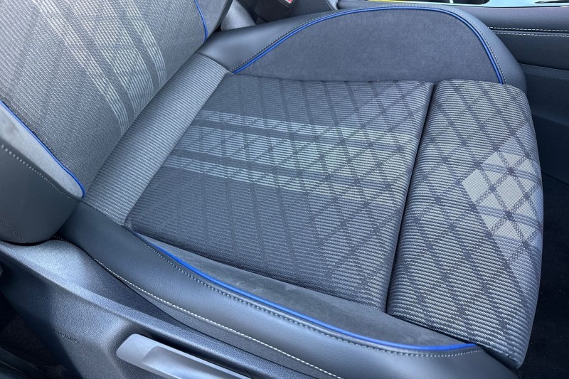  VOLKSWAGEN TIGUAN 2.0 TDI R-Line 5dr DSG 4911329