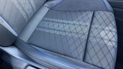 VOLKSWAGEN TIGUAN 2.0 TDI R-Line 5dr DSG 4911329