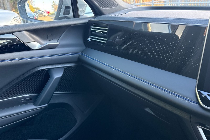  VOLKSWAGEN TIGUAN 2.0 TDI R-Line 5dr DSG 4911342