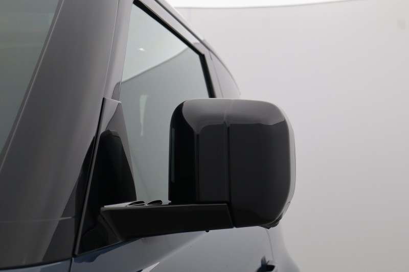 2024 (24) LAND ROVER DEFENDER 3.0 D250 X-Dynamic HSE 90 3dr Auto 5160021