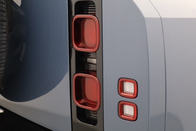 2024 (24) LAND ROVER DEFENDER 3.0 D250 X-Dynamic HSE 90 3dr Auto 5160027