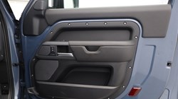 2024 (24) LAND ROVER DEFENDER 3.0 D250 X-Dynamic HSE 90 3dr Auto 5160036