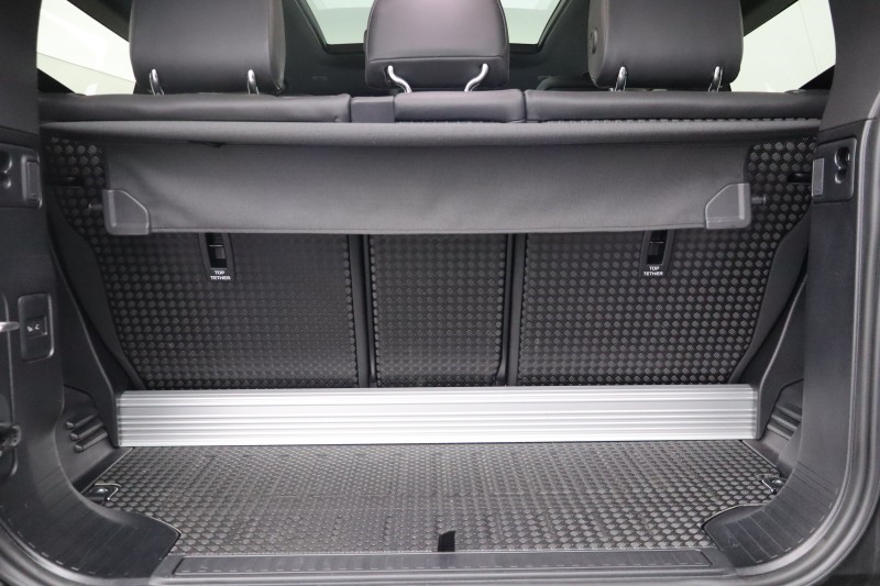 2024 (24) LAND ROVER DEFENDER 3.0 D250 X-Dynamic HSE 90 3dr Auto 5160033