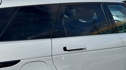 2021 (21) LAND ROVER RANGE ROVER EVOQUE 2.0 D200 R-Dynamic S 5dr Auto 5177158