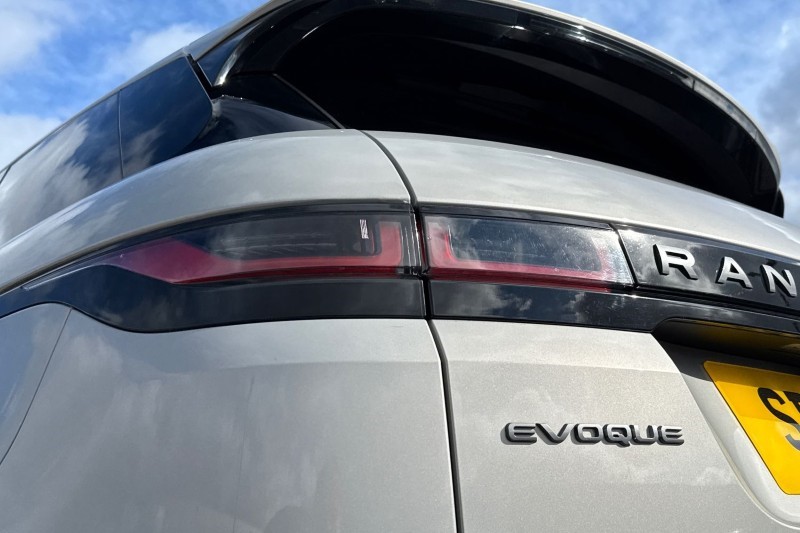 2021 (21) LAND ROVER RANGE ROVER EVOQUE 2.0 D200 R-Dynamic S 5dr Auto 5177131