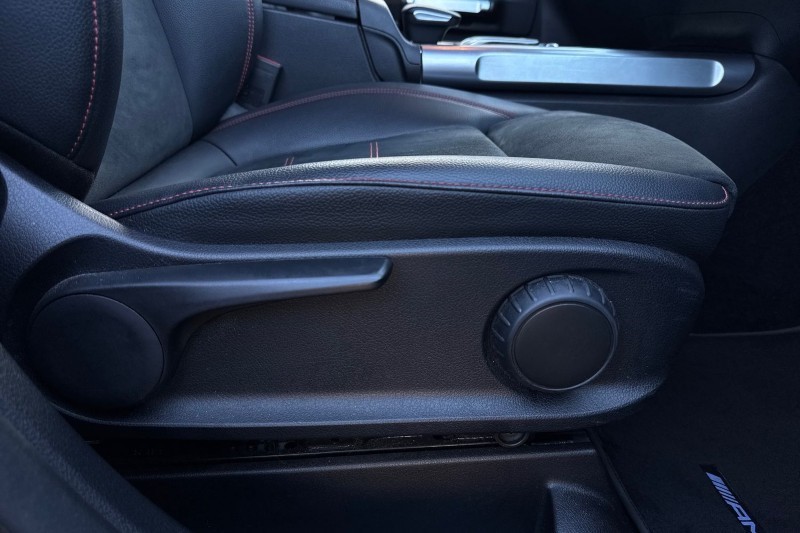 2022 (22) MERCEDES-BENZ GLB 220d 4Matic AMG Line 5dr 8G-Tronic 5191190