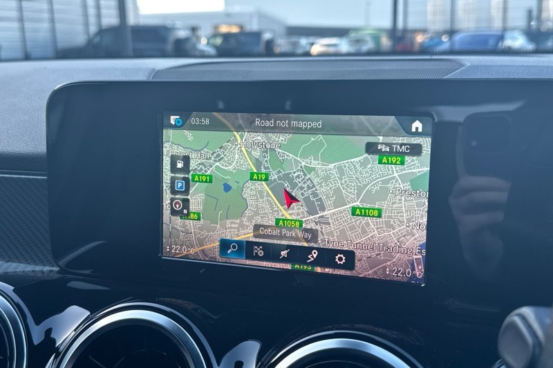 2022 (22) MERCEDES-BENZ GLB 220d 4Matic AMG Line 5dr 8G-Tronic 5191178