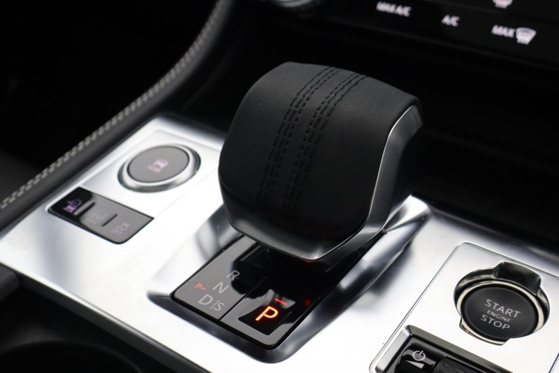 2024 (74) JAGUAR F-PACE 2.0 P400e R-Dynamic HSE Black 90th Anniv 5dr Auto 5150506