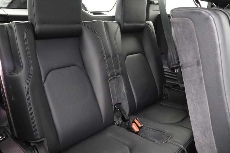 2020 (70) LAND ROVER DEFENDER 2.0 D240 SE 110 5dr Auto [7 Seat] 5128688