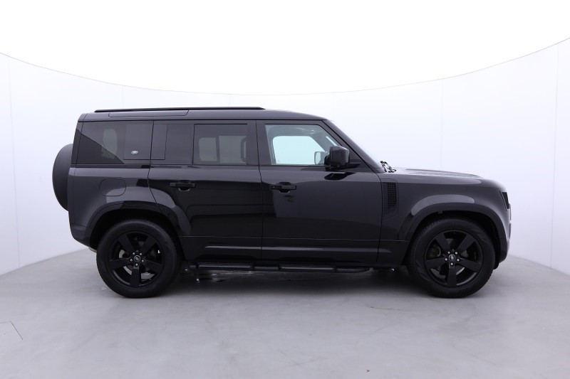 2020 (70) LAND ROVER DEFENDER 2.0 D240 SE 110 5dr Auto [7 Seat] 5128674