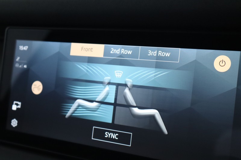 2020 (70) LAND ROVER DEFENDER 2.0 D240 SE 110 5dr Auto [7 Seat] 5128721