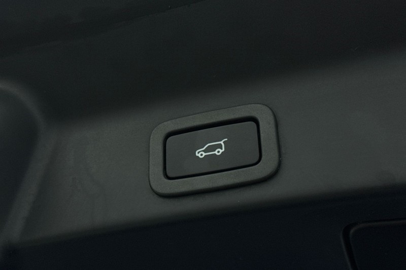 2020 (70) JAGUAR F-PACE 5.0 Supercharged V8 SVR 5dr Auto AWD 5119925