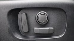 2024 (24) LAND ROVER RANGE ROVER VELAR 2.0 D200 MHEV Dynamic SE 5dr Auto 5146282