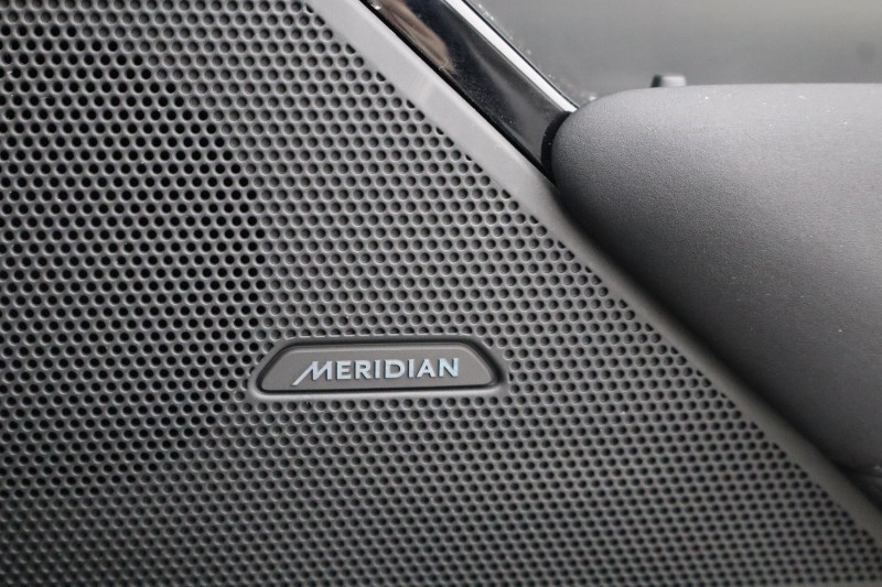 2024 (24) LAND ROVER RANGE ROVER VELAR 2.0 D200 MHEV Dynamic SE 5dr Auto 5146296