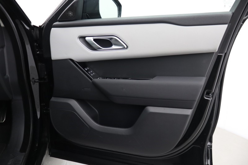 2024 (24) LAND ROVER RANGE ROVER VELAR 2.0 D200 MHEV Dynamic SE 5dr Auto 5146281