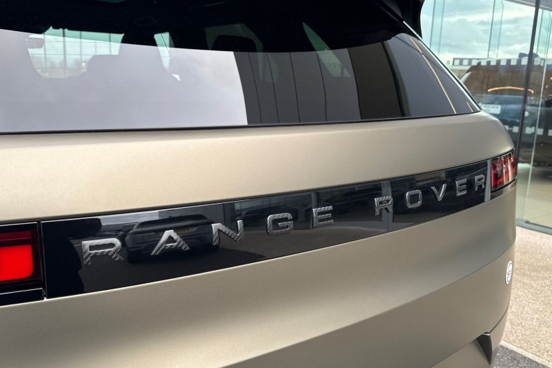2024 (24) LAND ROVER RANGE ROVER SPORT 4.4 P635 V8 SV Edition One 5dr Auto[Carbon Bronze] 5185183