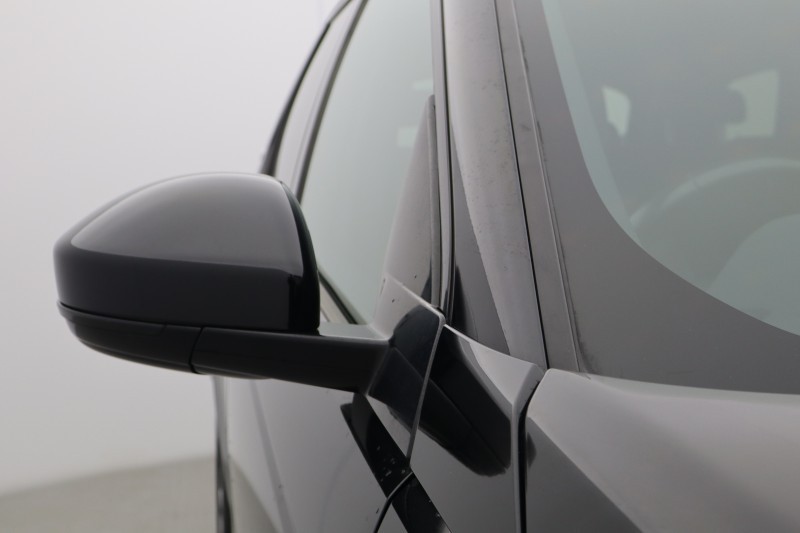 2019 (19) LAND ROVER DISCOVERY SPORT 2.0 D180 R-Dynamic SE 5dr Auto 5136082