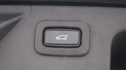 2019 (19) LAND ROVER DISCOVERY SPORT 2.0 D180 R-Dynamic SE 5dr Auto 5136097