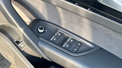 2025 (25) AUDI Q5 50 TFSI e Quattro Black Edition 5dr S Tronic 5143047