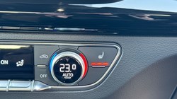 2025 (25) AUDI Q5 50 TFSI e Quattro Black Edition 5dr S Tronic 5143055